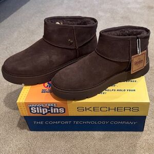 Skechers Women’s Chocolate Brown Slip-On Boots Size 8